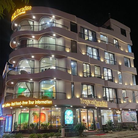 Tropical Paradise Sapa Hotel & Coffee Exterior photo
