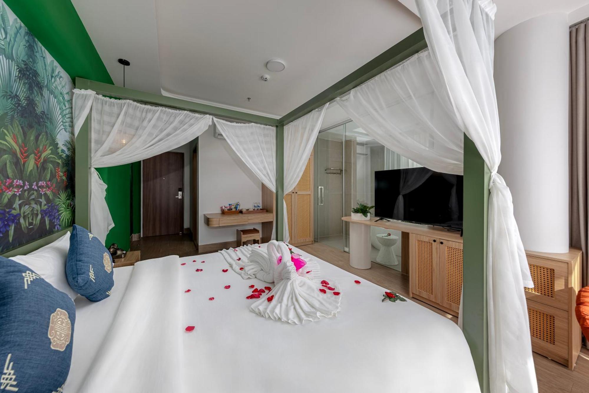 Tropical Paradise Sapa Hotel & Coffee Exterior photo