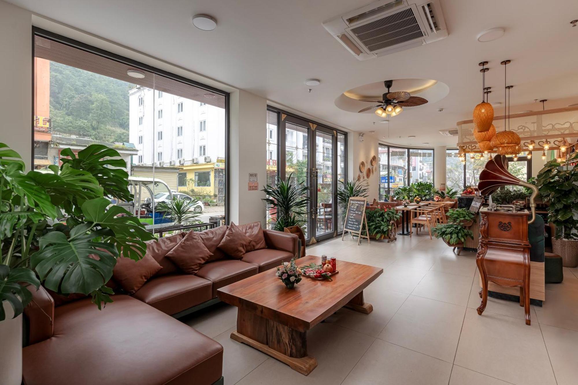 Tropical Paradise Sapa Hotel & Coffee Exterior photo